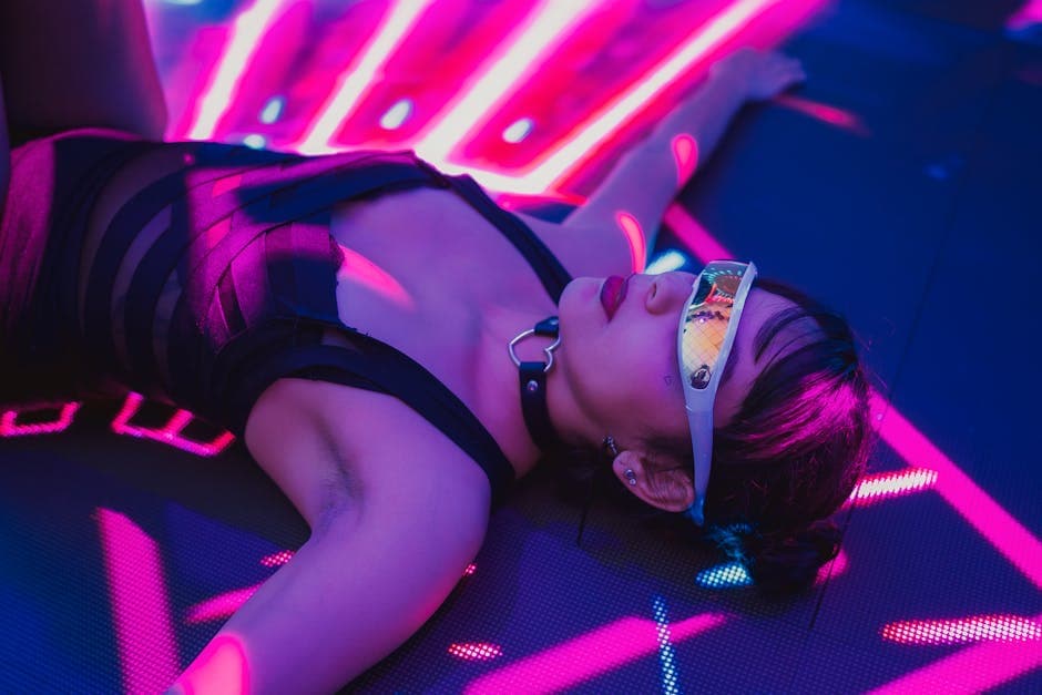 Baroque Rave visual inspiration with vinyl