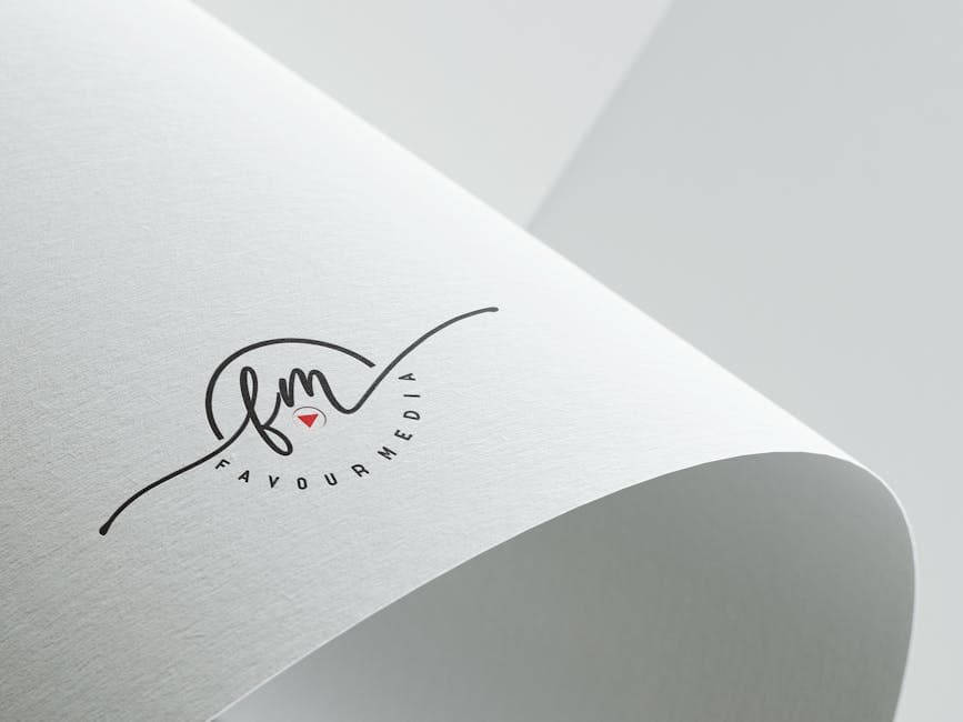 Minimalist Grunge moodboard image showing combination mark