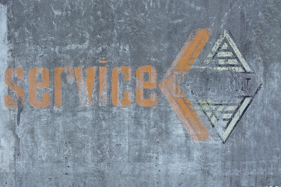 Minimalist Grunge visual inspiration with wordmark
